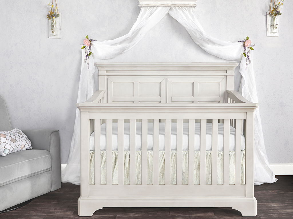 922 WHITE Crib Front RmScene